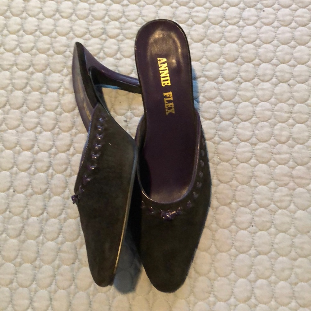 Annie Flex Black Suede Mules size 8.5